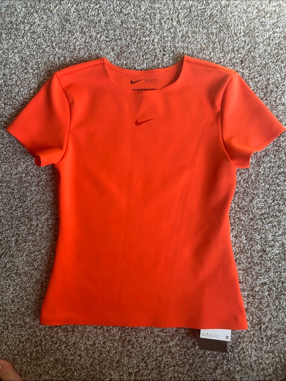 Nike Women's Orange Short Sleeve Universa Stealth SeamlessPerformance Tee XS NWT